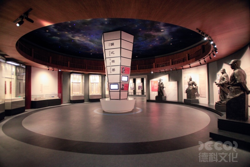 如何設計展廳的過渡空間？